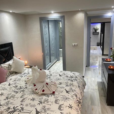Appartement En Duplex Avec 3 Chambres Haut Standing Gueliz Marrakech 马拉喀什 外观 照片