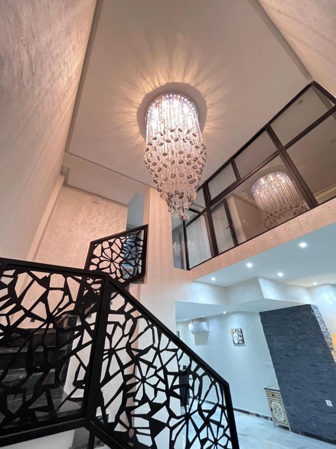 Appartement En Duplex Avec 3 Chambres Haut Standing Gueliz Marrakech 马拉喀什 外观 照片