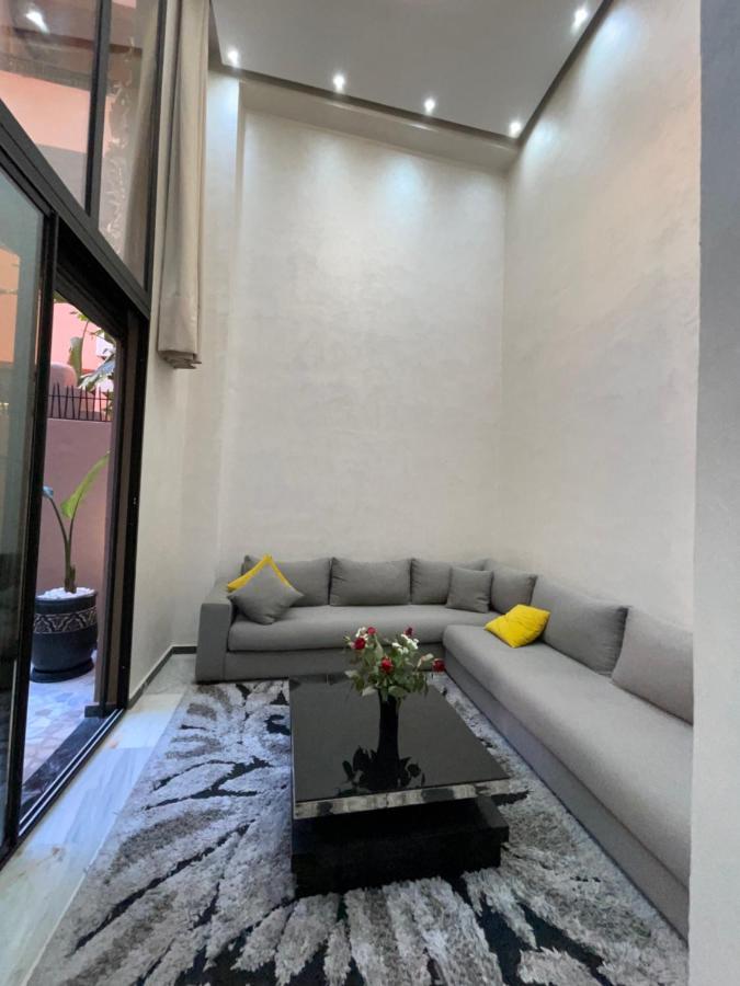 Appartement En Duplex Avec 3 Chambres Haut Standing Gueliz Marrakech 马拉喀什 外观 照片