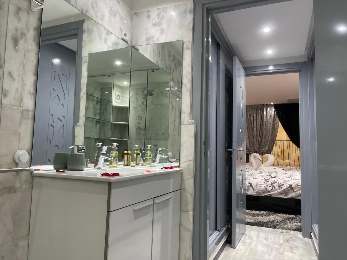 Appartement En Duplex Avec 3 Chambres Haut Standing Gueliz Marrakech 马拉喀什 外观 照片